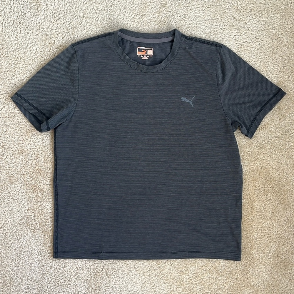 Puma Striped Short Sleeve Athletic T-shirt Top in Men’s Medium
